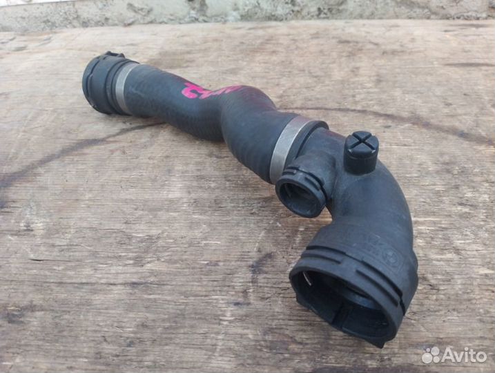 Патрубок системы охлаждения BMW 3 E46 2001-2005г