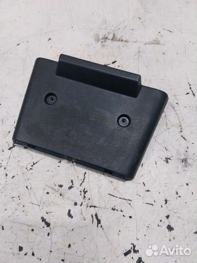 Накладка дополнительного стоп сигнала Mazda 323 BF