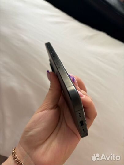 iPhone 15 Pro, 256 ГБ