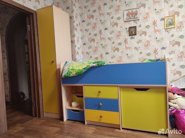 Мебель в детскую комнату