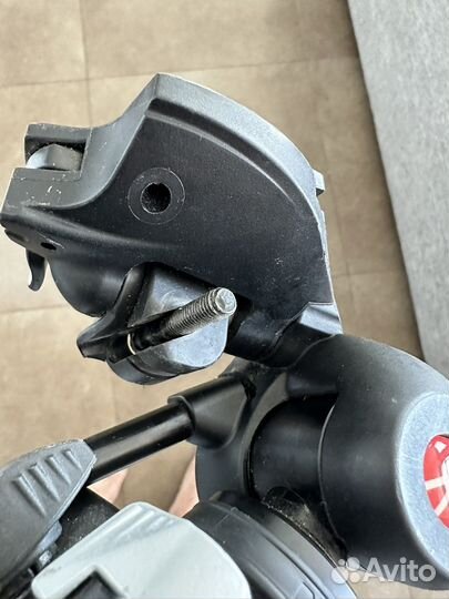 Штатив для фотоаппарата manfrotto