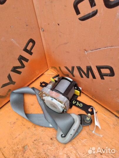 Ремень безопасности передний Nissan Bassara U30