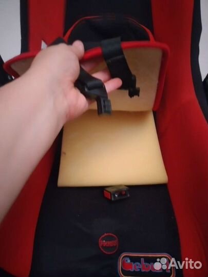 Детское кресло в машину