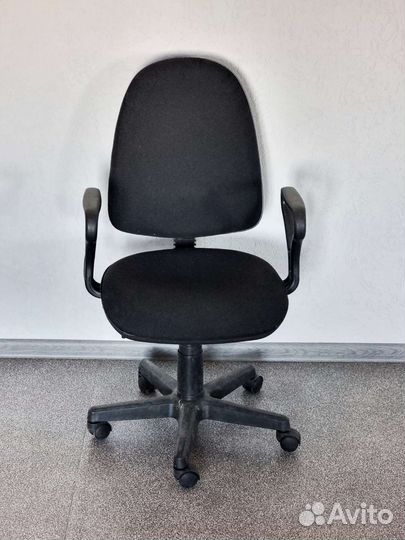 Компьютерное кресло