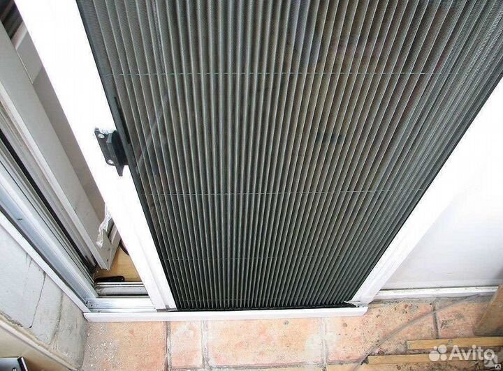 Москитные сетки плиссе на окна и двери