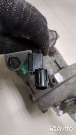 Компрессор кондиционера Volvo S40 / V40, 2003