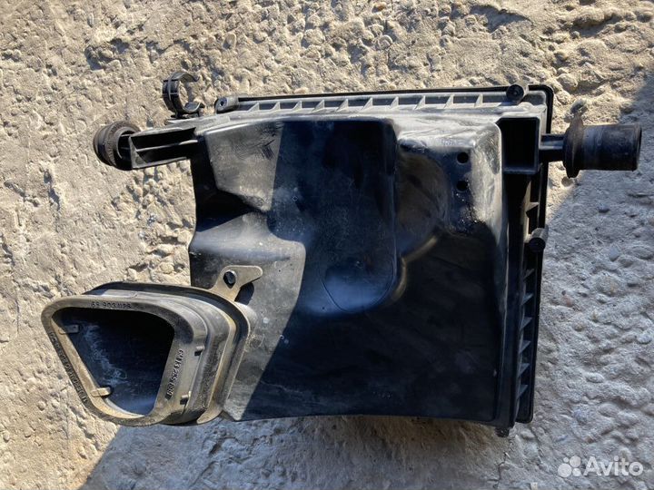 Корпус воздушного фильтра Шевроле Круз 1.6л