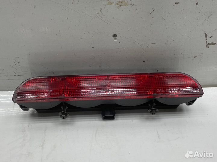 Стоп сигнал дополнительный Audi А4 В5 седан