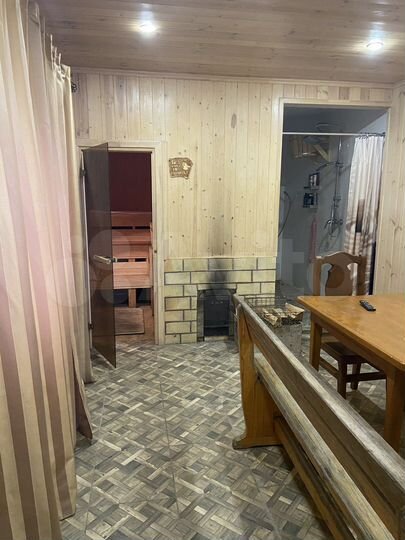 Дом 450 м² на участке 15 сот.