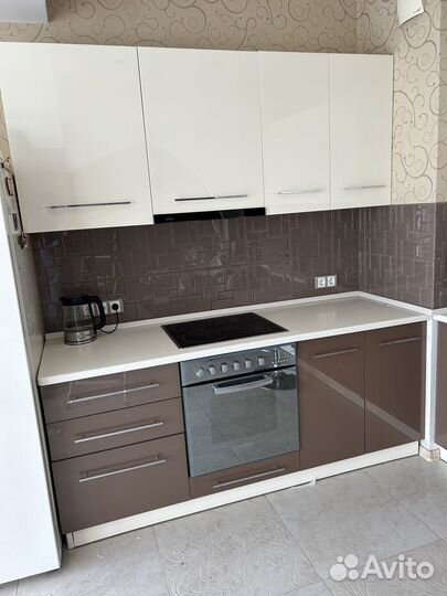 Продам кухонный гарнитур бу
