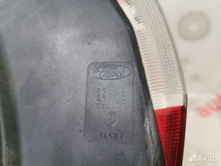 Фонарь задний правый Ford Mondeo 4 универсал