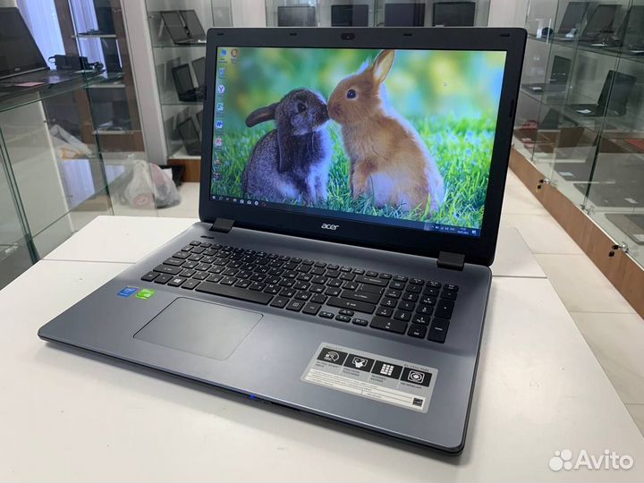 Ноутбук Acer Aspire 17.3 (Pentium/ 4gb/ 820M)