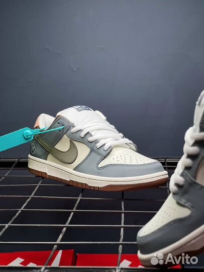 Кроссовки Nike Dunk low