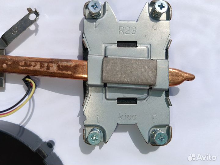 Охлаждающий вентилятор для ноутбука