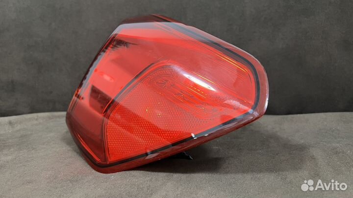 Задний фонарь KIA Carnival 3