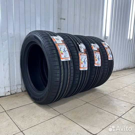 Tracmax X-Privilo TX3 235/45 R19