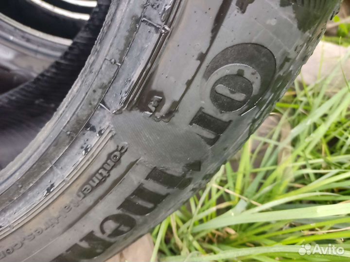 Continental ContiPremiumContact 5 215/55 R17 94W