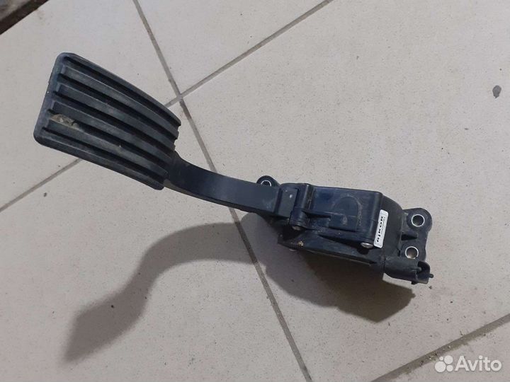 Педаль газа LADA Vesta