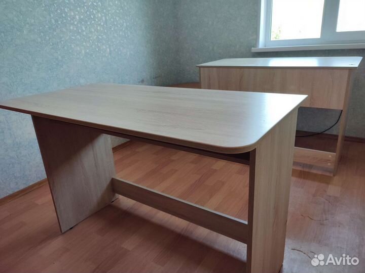 Стол офисный