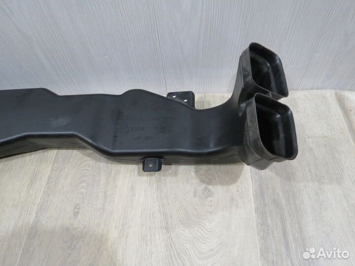 Воздуховод Jaguar XF