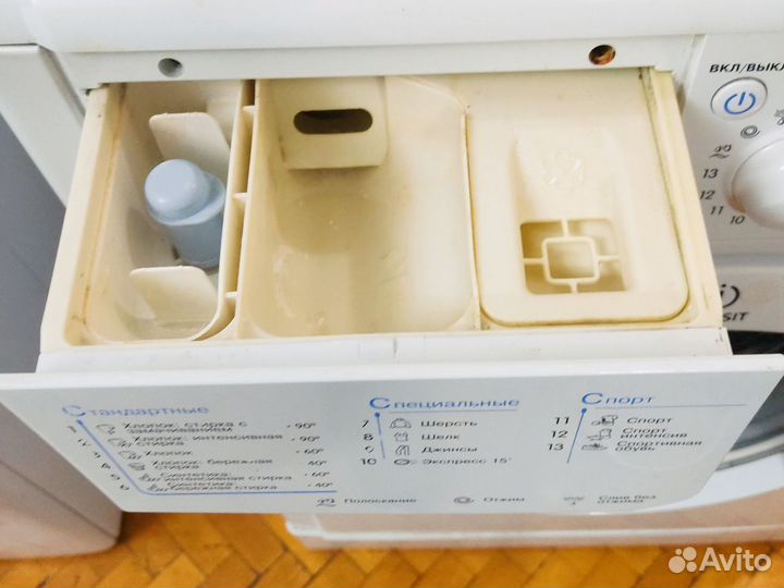 Стиральная Indesit 7 кг 1000 об