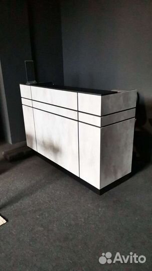 Стойка администратора от производителя на заказ