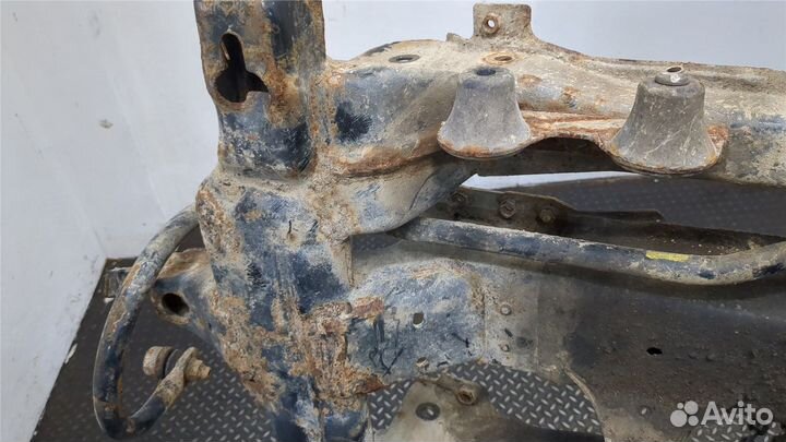 Балка подвески передняя Mercedes Sprinter