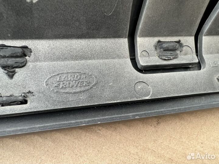 Решетка радиатора land rover discovery 4