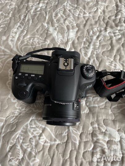 Зеркальный фотоаппарат canon 60d