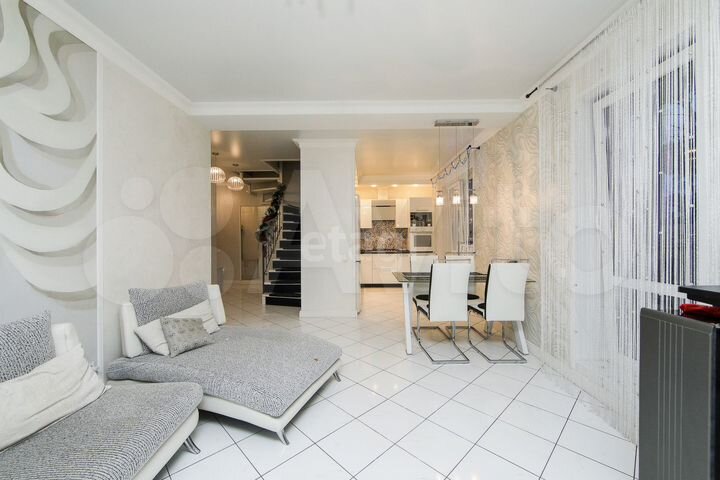 4-к. квартира, 133,2 м², 3/3 эт.