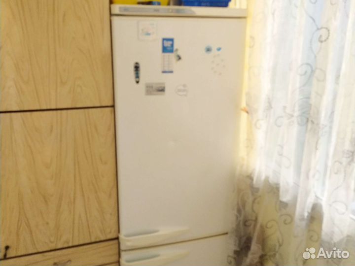 Холодильник бу стинол