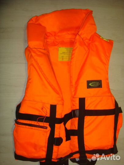Спасательный жилет 100кг размер 52-56