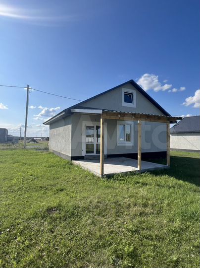 Коттедж 88 м² на участке 8 сот.