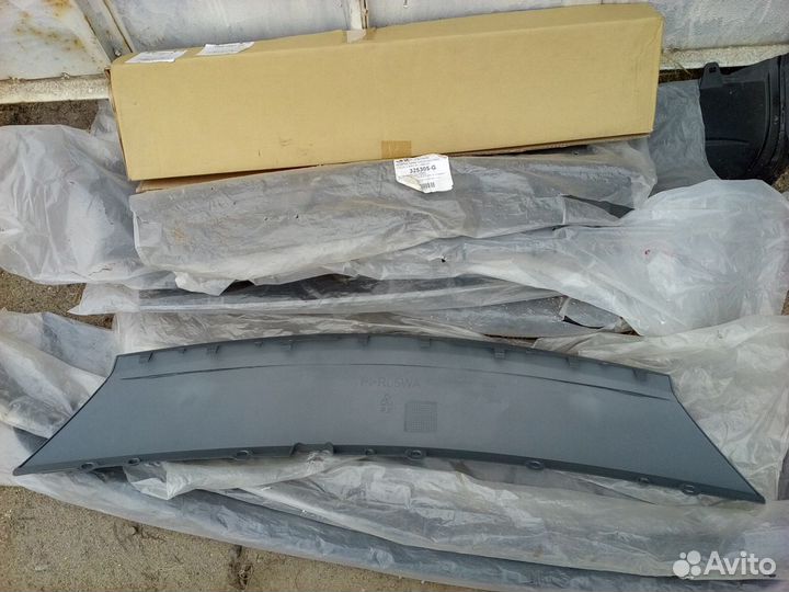 Renault Scenic 2 2003-2006 г накладка над бампером