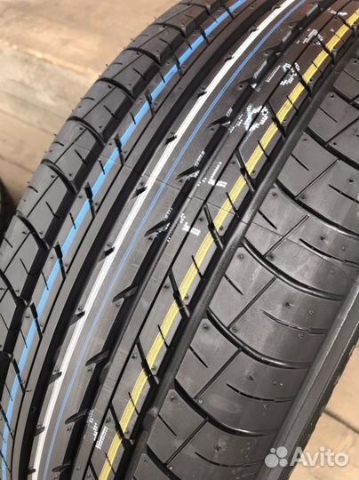 Yokohama dB Decibel E70 215/55 R17 93V