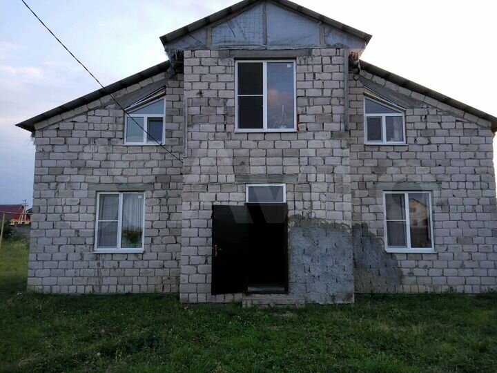 Дом 140 м² на участке 4 сот.