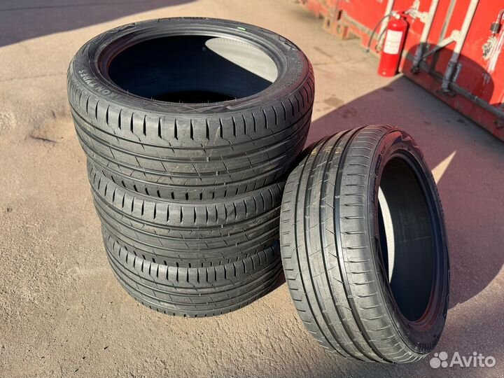 Ikon Tyres Autograph Ultra 2 SUV 255/50 R19