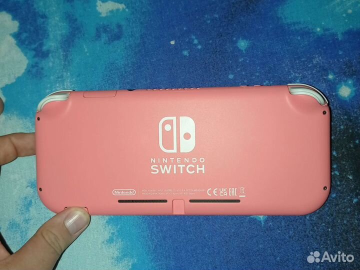 Nintendo switch lite коралловый с игрой
