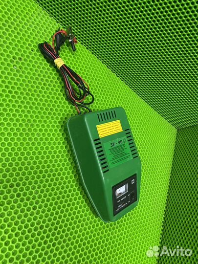 Зарядное устройство ника антас зу-90 зелeный