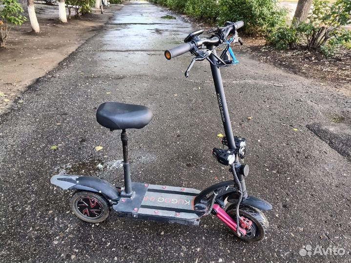 Электросамокат Kugo G Booster