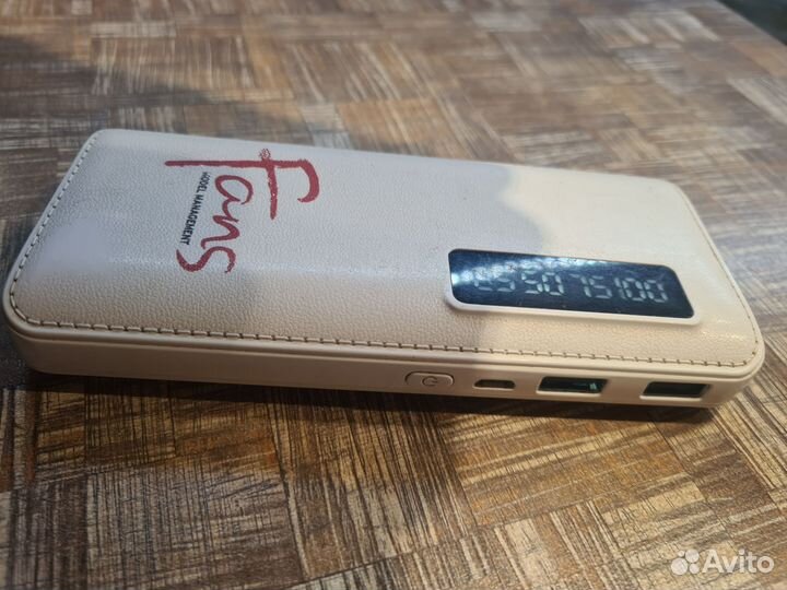 Power bank Fans Model Management