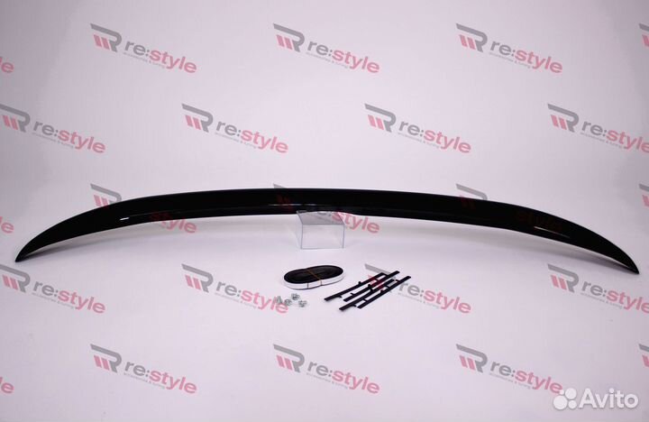 Спойлер на багажник Toyota Camry 40 черный