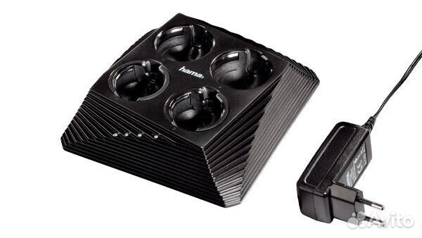 Зарядная станция Hama для 4-х контроллеров PS Move