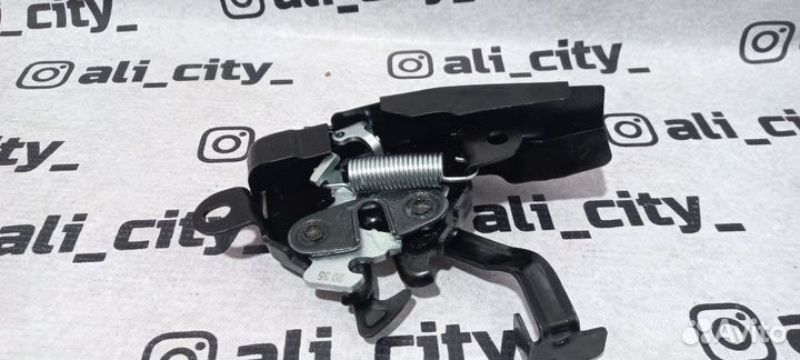 Замок капота камри 40 Sat