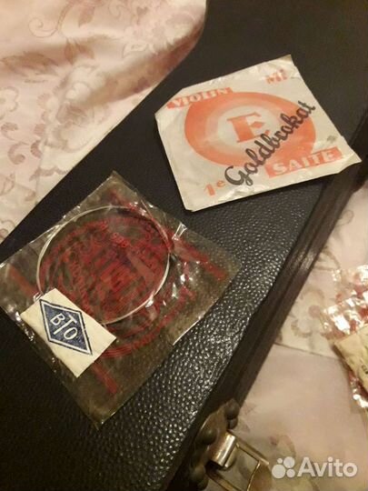 Струны для скрипки, колки