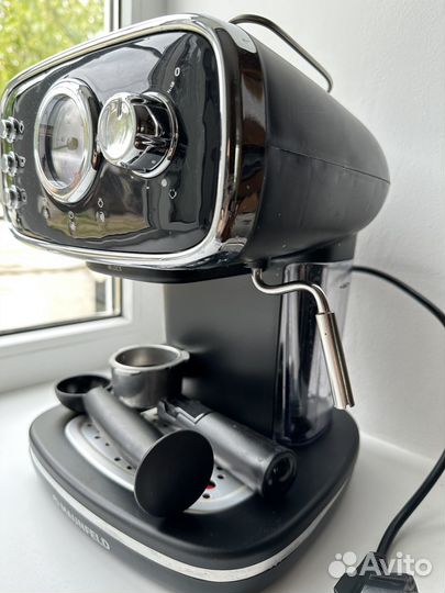 Кофемашина рожковая с капучинатором