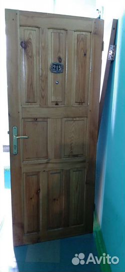 Дверь входная деревянная бу