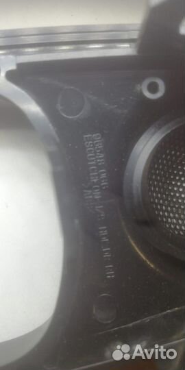 Рамка дверной ручки правой задней Шевроле Лачетти