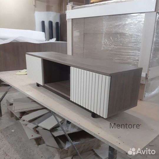 Тумба тв Batista на опорах