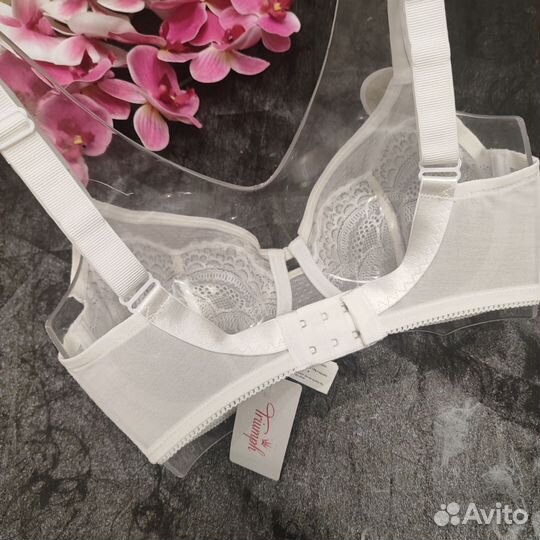 Бюстгальтер Triumph 70G